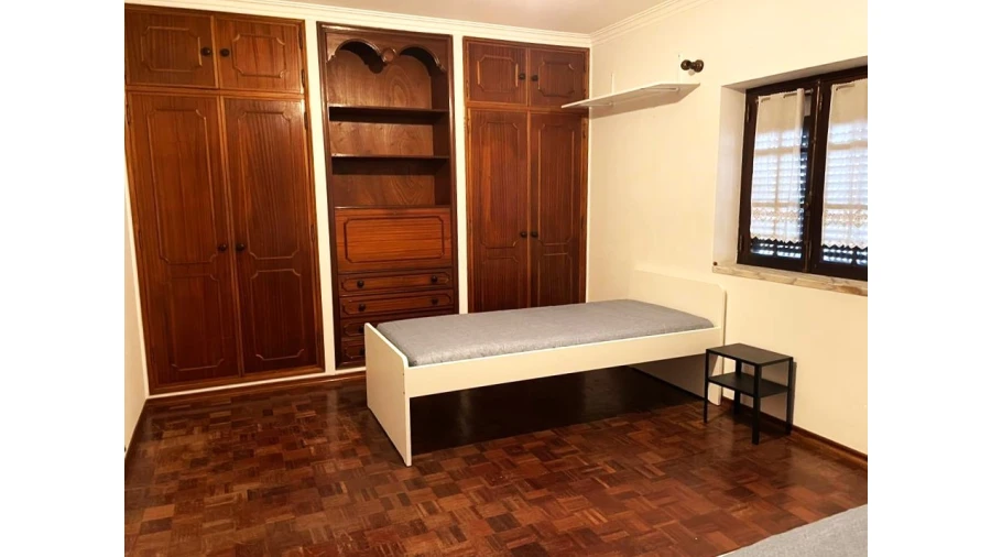 Moradia T6 para Venda em Carregado e Cadafais Foto 14