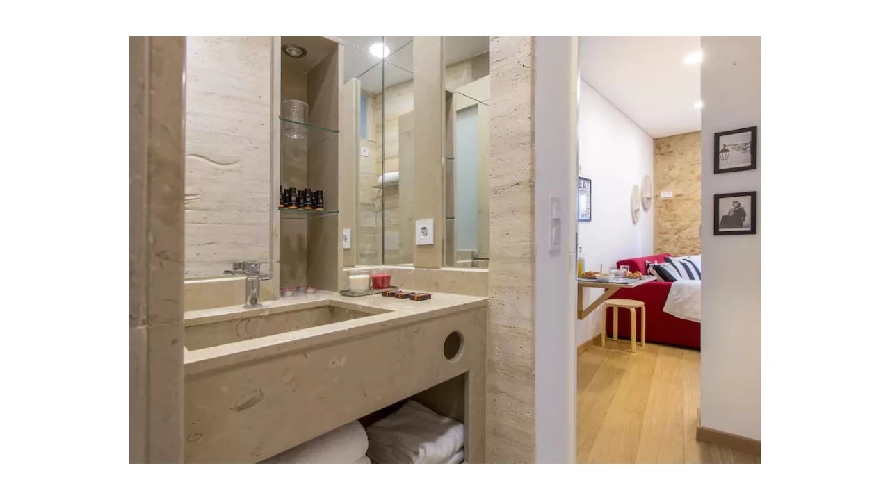 Apartamento T1 para Venda em Santa Maria Maior Foto 9