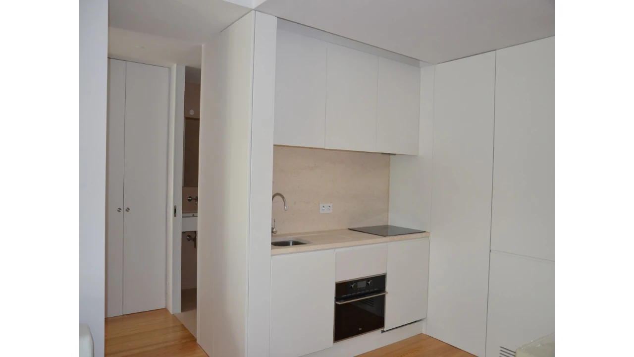 Apartamento T2 para Venda em Santa Maria Maior Foto 3