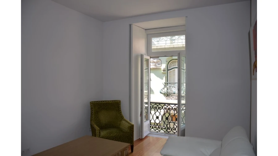 Apartamento T2 para Venda em Santa Maria Maior Foto 2