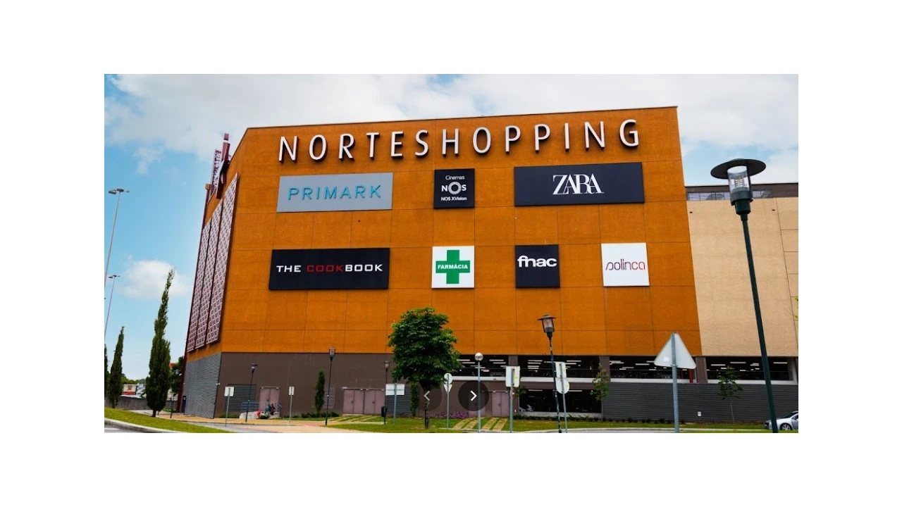 Loja para Venda em São Mamede de Infesta e Senhora da Hora Foto 19