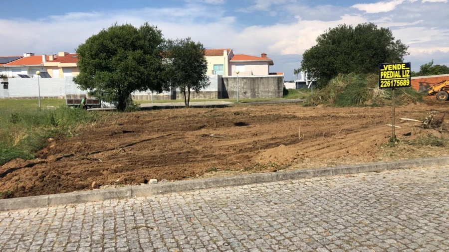 Terreno para Venda em Vila Nova da Telha