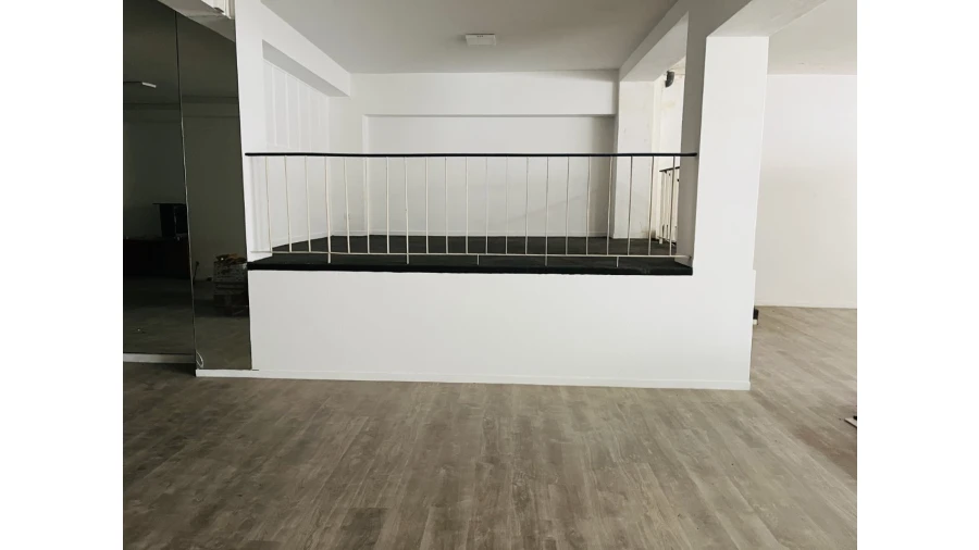 Armazém para Venda em Cedofeita, Santo Ildefonso, Sé, Miragaia, São Nicolau e Vitória Foto 7