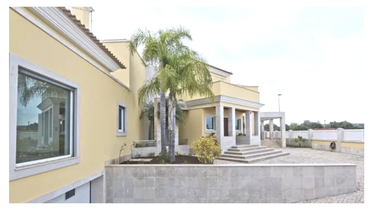 Moradia T4 para Venda em Albufeira e Olhos de Água Foto 20