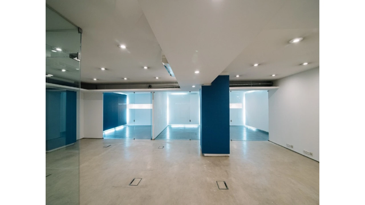 Armazém para Venda em Santo António Foto 1