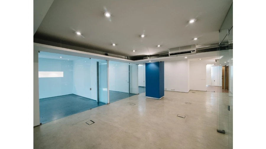 Armazém para Venda em Santo António Foto 2