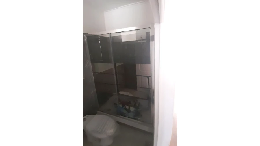 Apartamento T2 para Venda em Campolide Foto 6