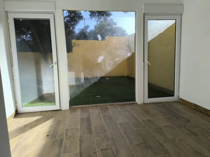 Apartamento T2 para Venda em Campolide Foto 14