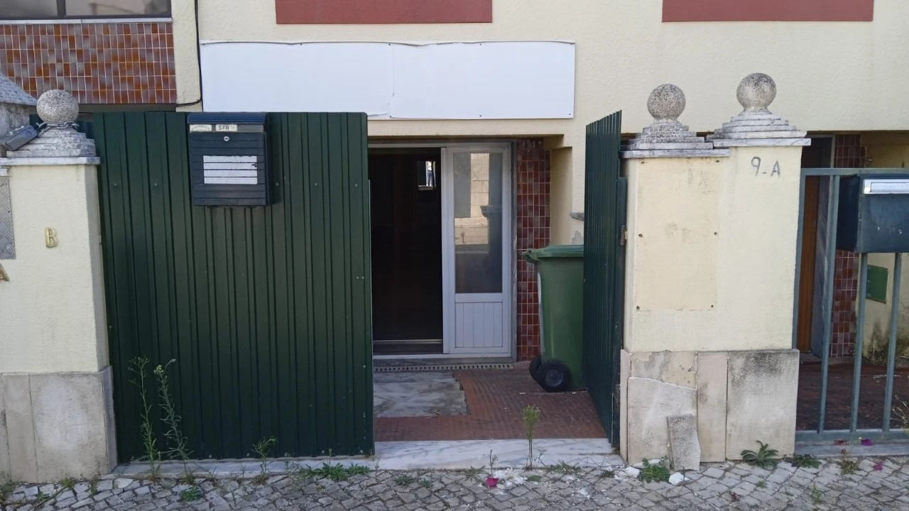 Loja para Venda em Corroios Foto 2