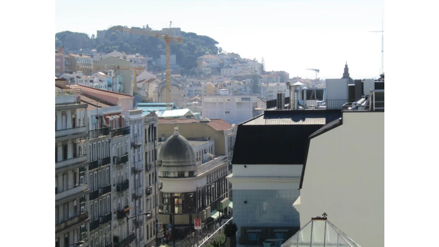 Apartamento T6 para Venda em Arroios Foto 3