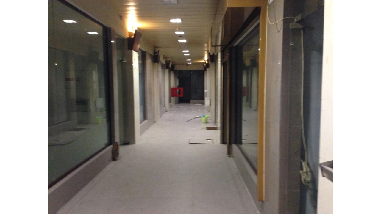 Negócio para Venda em Póvoa de Santa Iria e Forte da Casa Foto 5