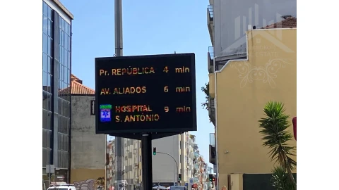 Apartamento T3 para Venda em Cedofeita, Santo Ildefonso, Sé, Miragaia, São Nicolau e Vitória