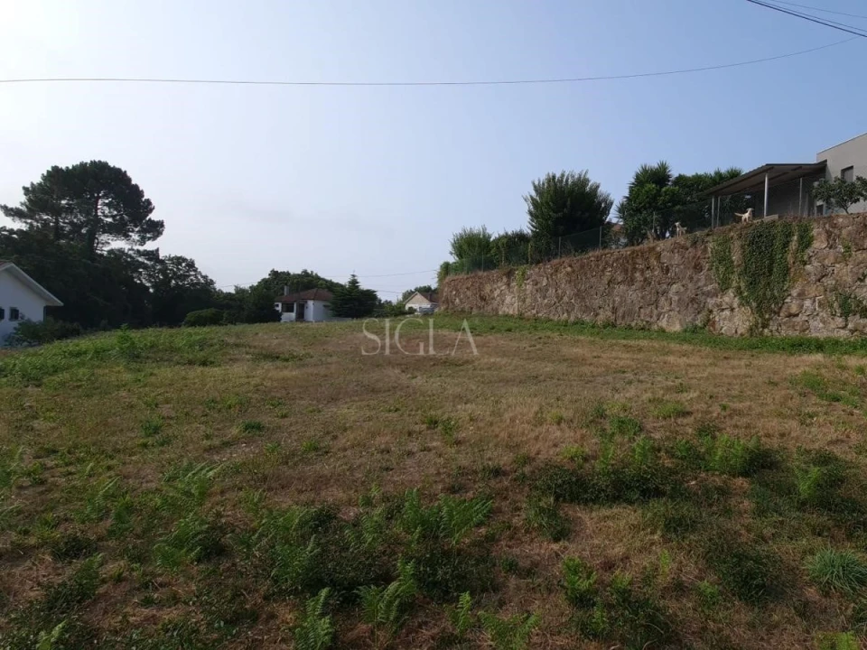Terreno para Venda em Eja Foto 2