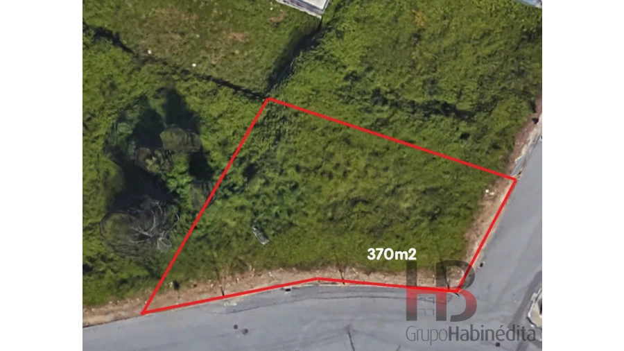 Terreno para Venda em Fânzeres e São Pedro da Cova Foto 1