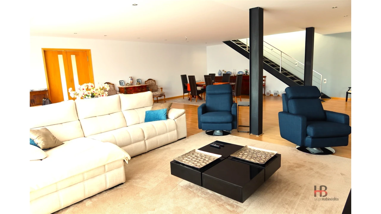 Quinta T4 para Venda em Sobrado e Bairros Foto 31