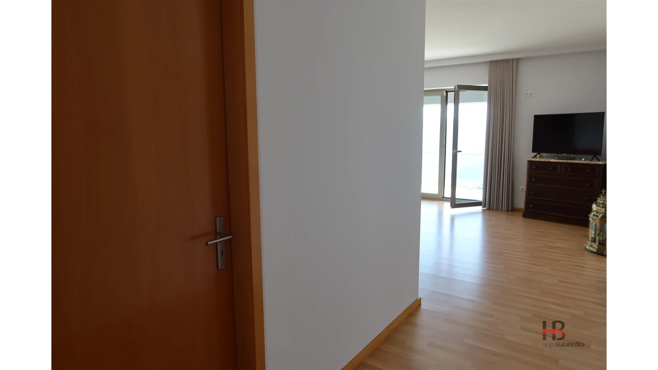 Quinta T4 para Venda em Sobrado e Bairros Foto 57