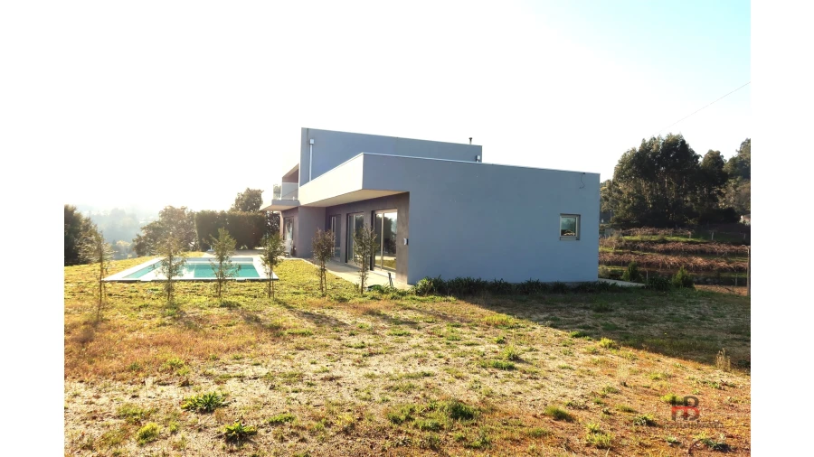 Quinta T4 para Venda em Sobrado e Bairros Foto 8