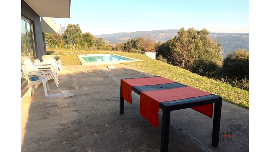 Quinta T4 para Venda em Sobrado e Bairros Foto 54