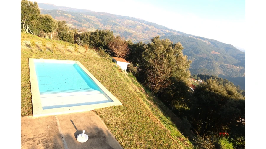 Quinta T4 para Venda em Sobrado e Bairros Foto 75