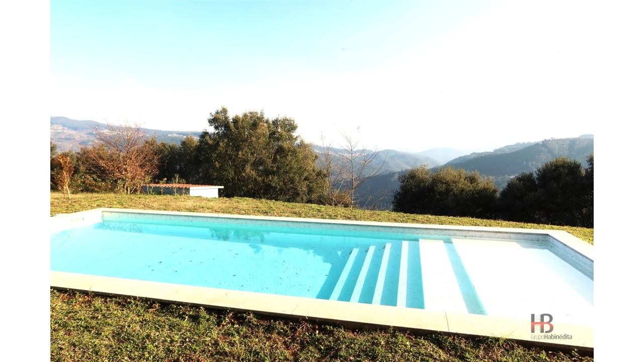 Quinta T4 para Venda em Sobrado e Bairros Foto 20