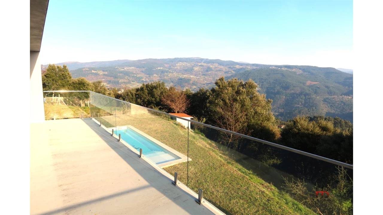 Quinta T4 para Venda em Sobrado e Bairros Foto 73