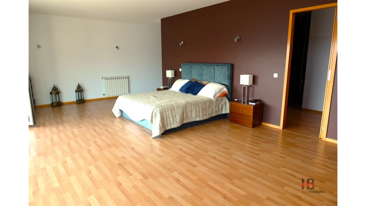 Quinta T4 para Venda em Sobrado e Bairros Foto 60