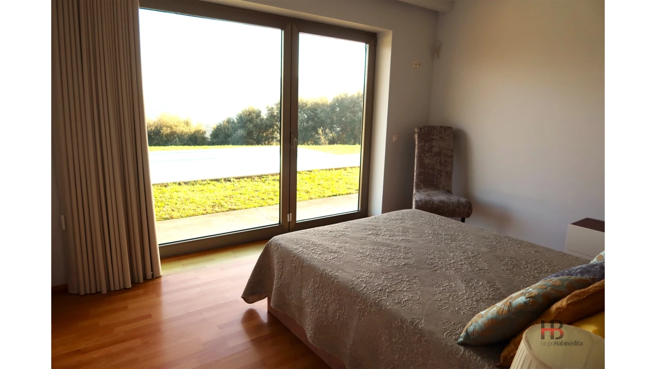 Quinta T4 para Venda em Sobrado e Bairros Foto 44