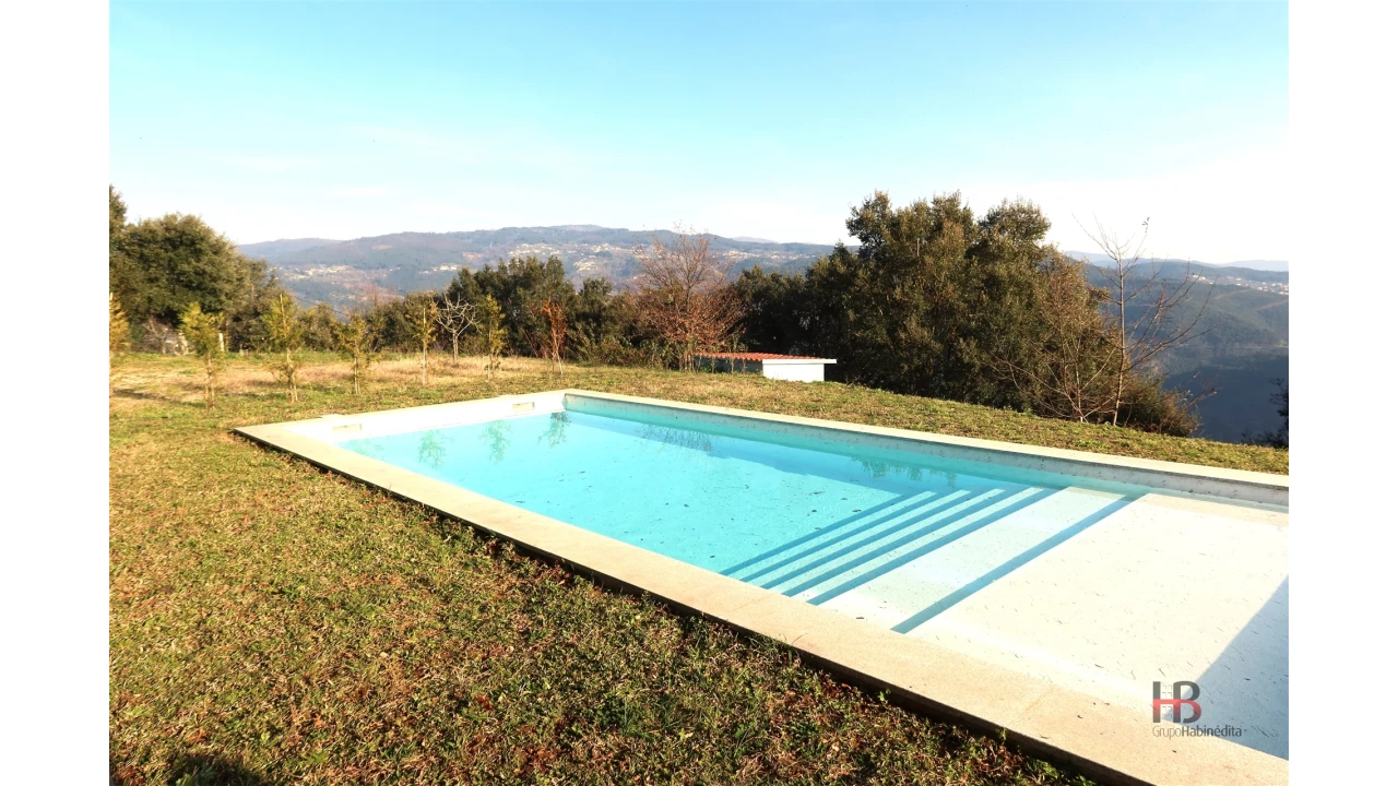 Quinta T4 para Venda em Sobrado e Bairros Foto 18