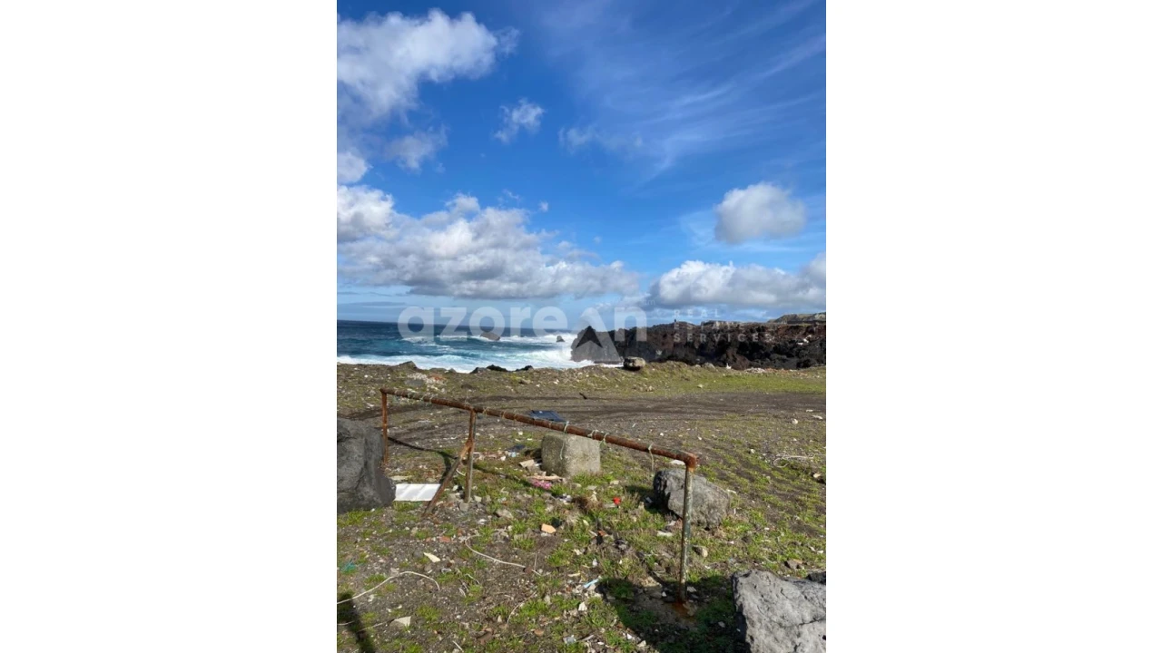 Armazém para Venda em Rabo de Peixe Foto 17