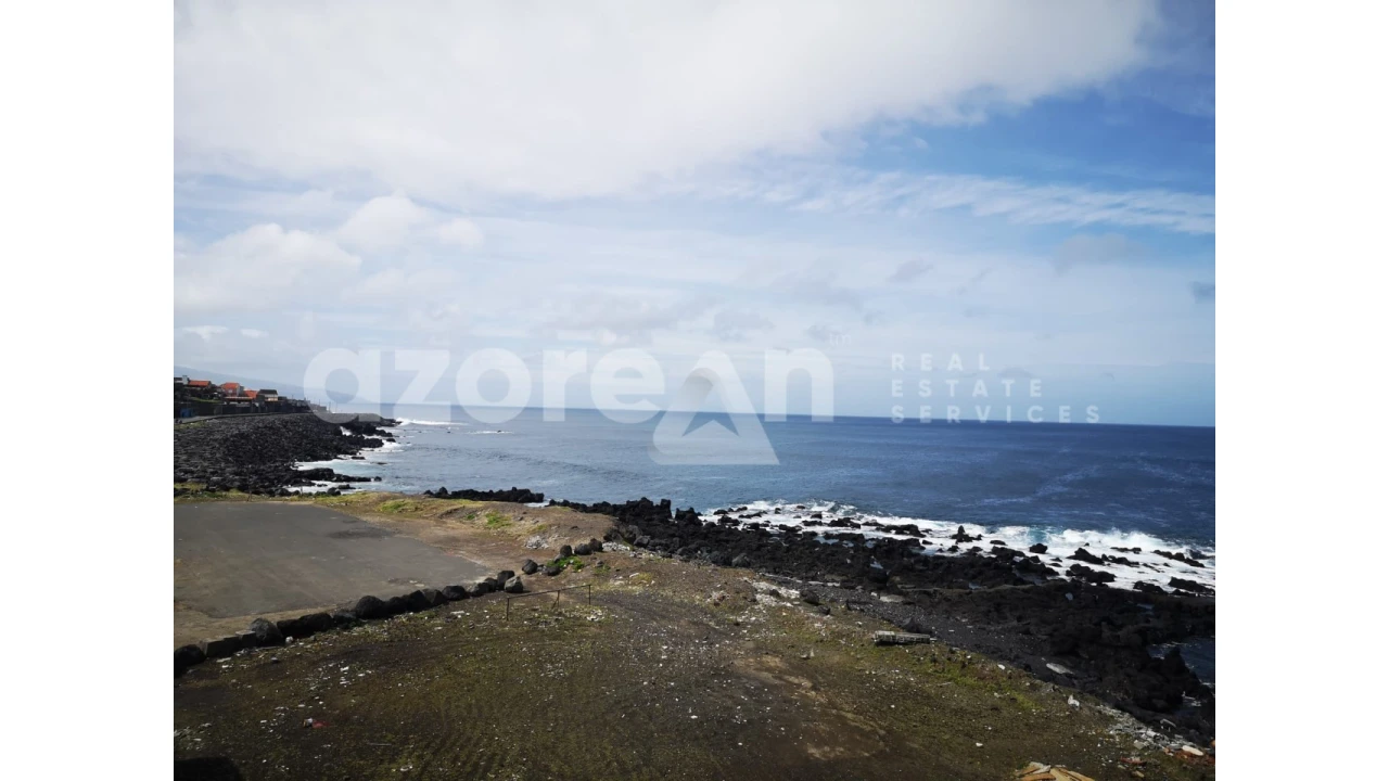 Armazém para Venda em Rabo de Peixe Foto 15