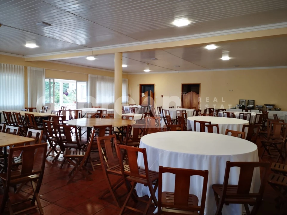 Armazém para Venda em Povoação Foto 10