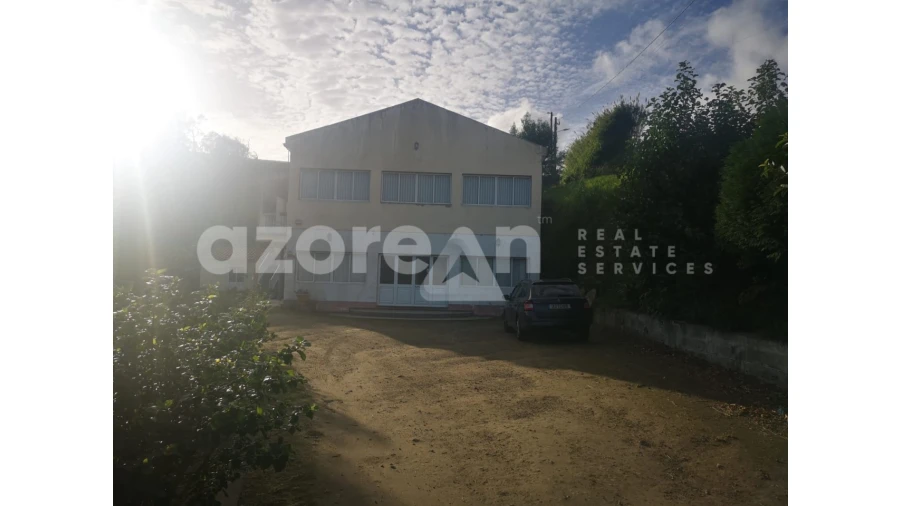 Armazém para Venda em Povoação Foto 3