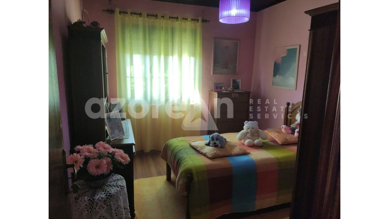 Moradia T3 para Venda em Feteiras Foto 13