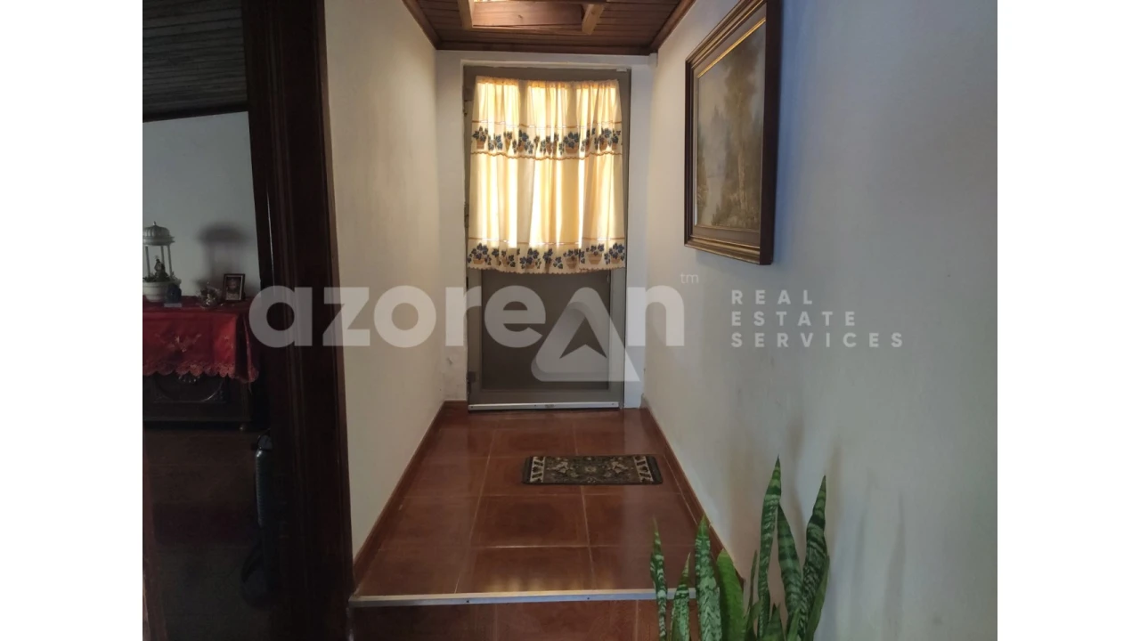 Moradia T3 para Venda em Feteiras Foto 24