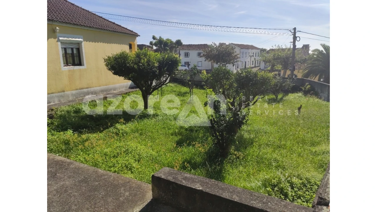 Moradia T3 para Venda em Feteiras Foto 33