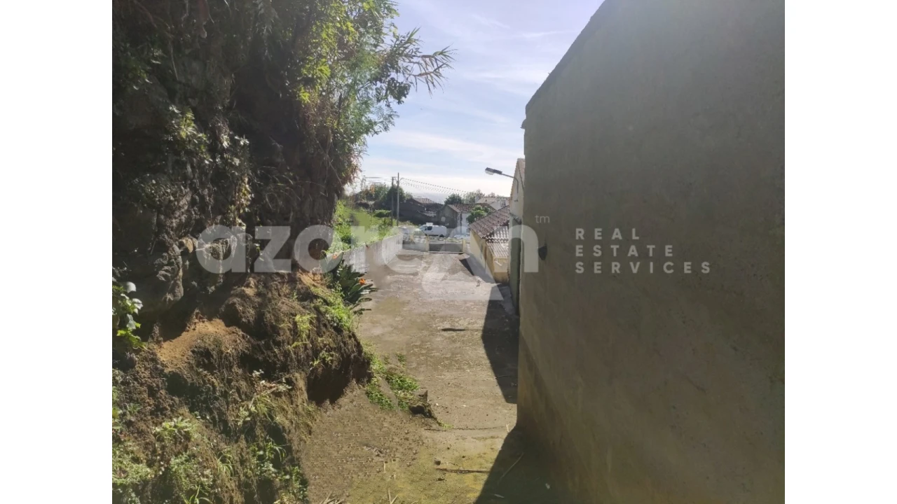 Moradia T3 para Venda em Feteiras Foto 36