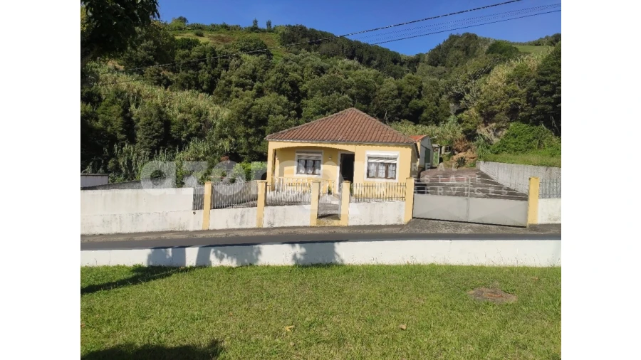 Moradia T3 para Venda em Feteiras