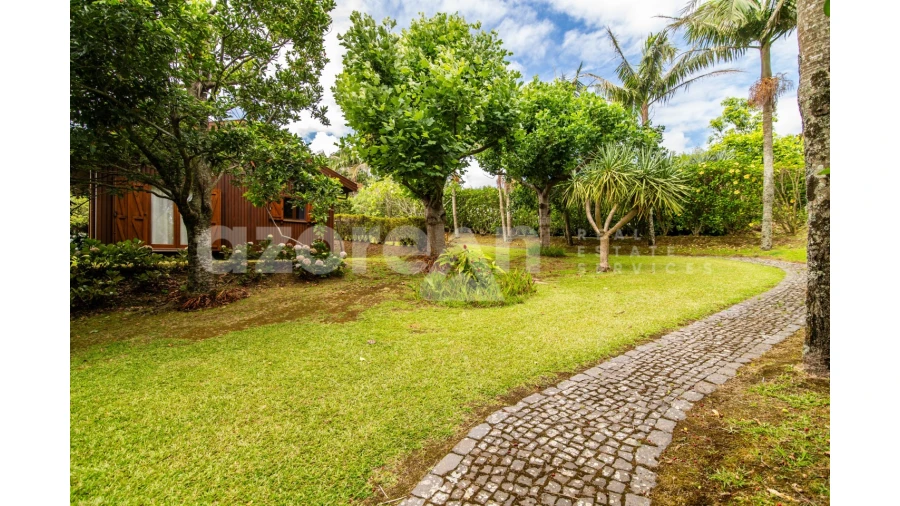 Moradia T11 para Venda em Ribeira Seca Foto 29