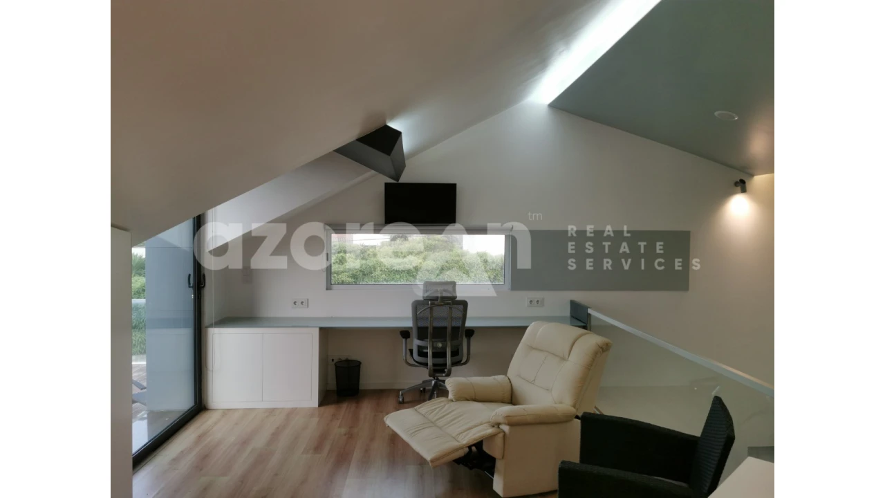 Moradia T3 para Venda em Pico da Pedra Foto 17