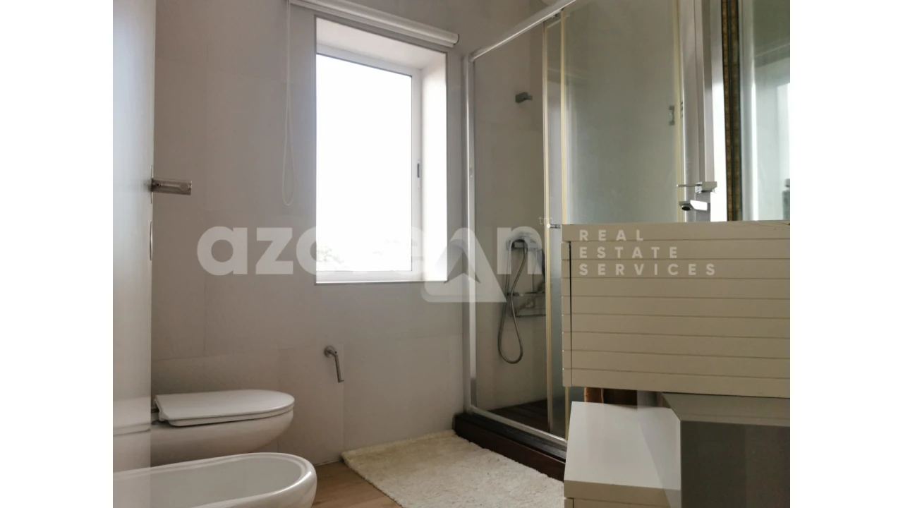 Moradia T3 para Venda em Pico da Pedra Foto 23