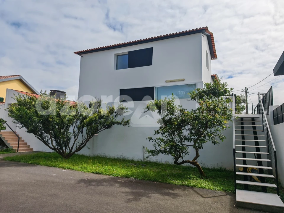 Moradia T3 para Venda em Pico da Pedra Foto 26