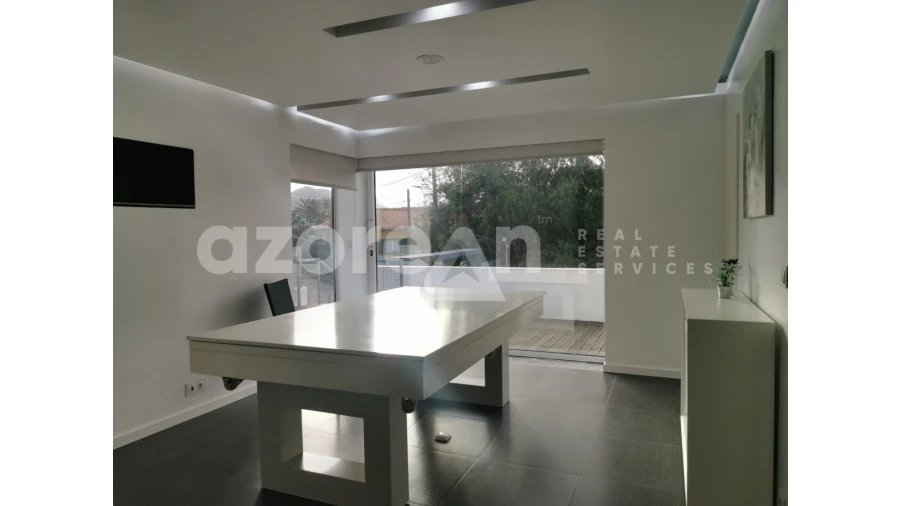 Moradia T3 para Venda em Pico da Pedra Foto 6