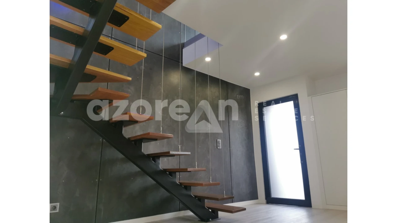 Moradia T2 para Venda em Fajã de Cima Foto 4