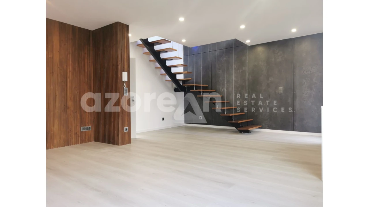 Moradia T2 para Venda em Fajã de Cima Foto 5