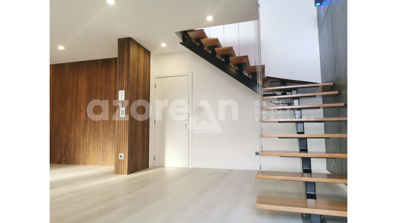 Moradia T2 para Venda em Fajã de Cima Foto 6