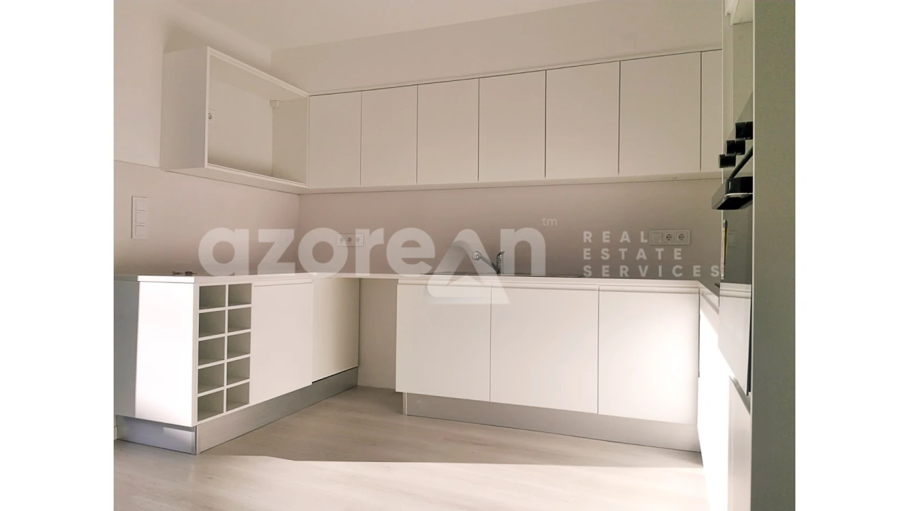 Moradia T2 para Venda em Fajã de Cima Foto 7