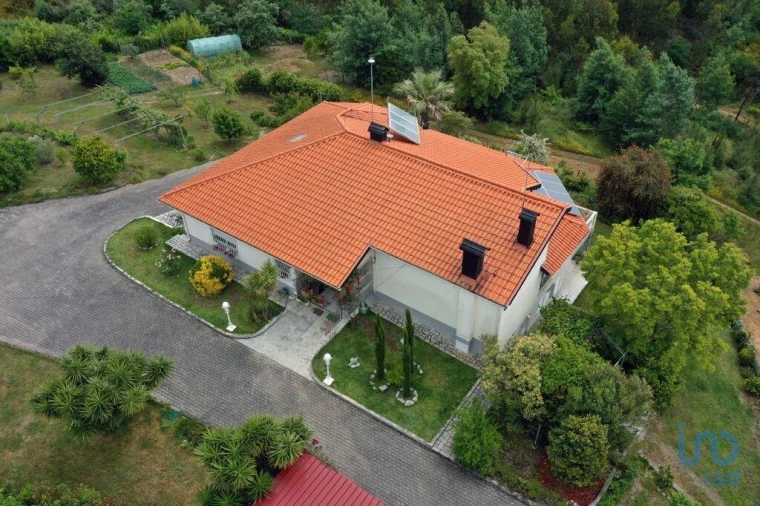 Moradia T6 para Venda em Candosa Foto 5