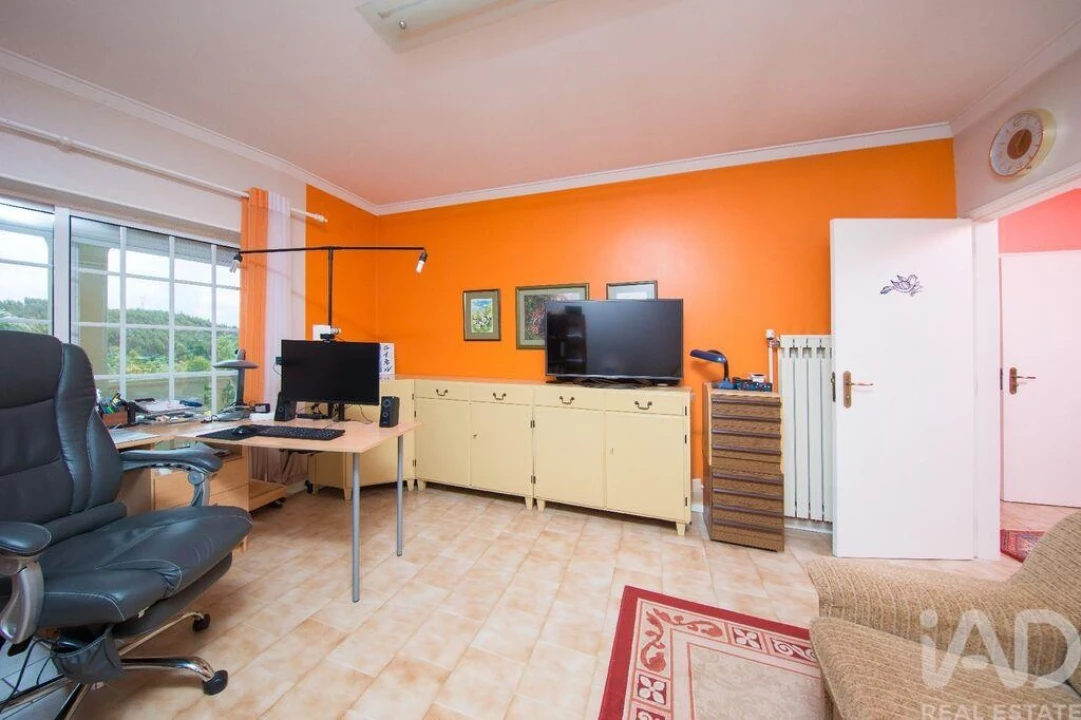 Moradia T6 para Venda em Candosa Foto 19