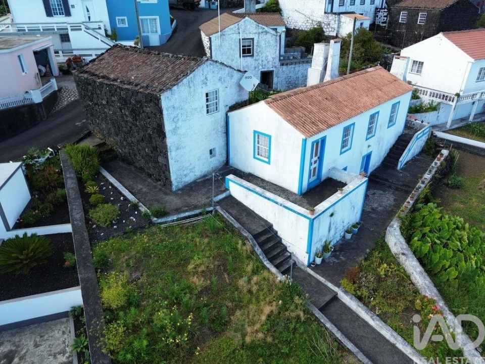 Moradia T2 para Venda em Ribeiras Foto 5