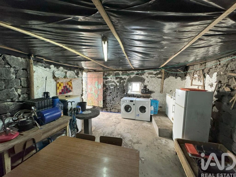 Moradia T2 para Venda em Ribeiras Foto 29